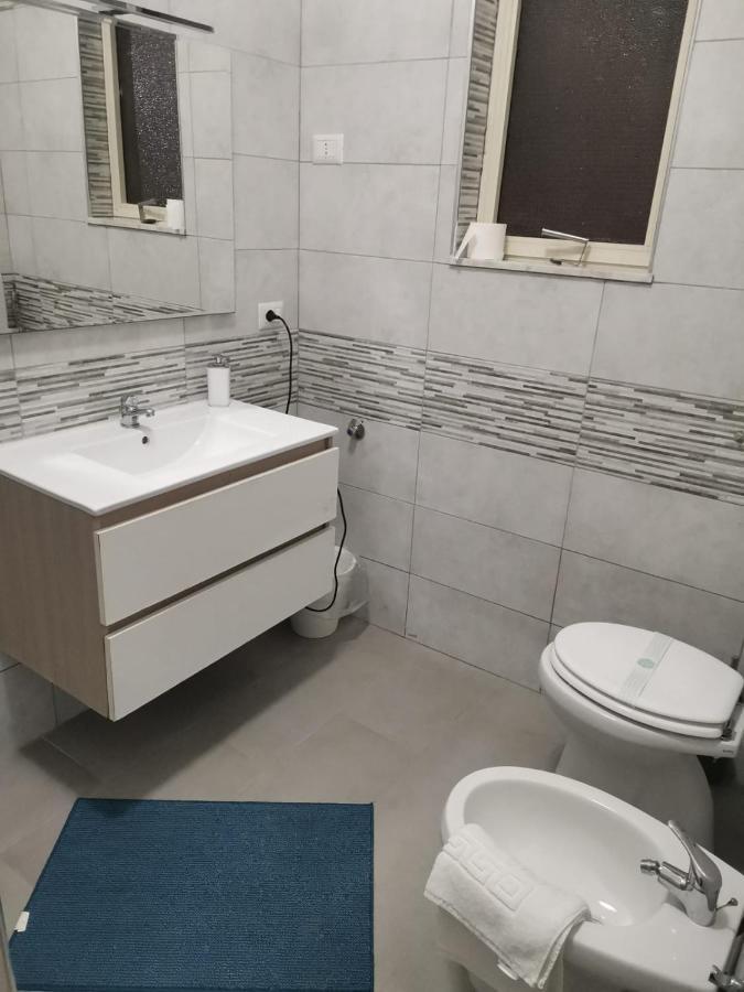 Bed&Fly Near Airport Fontanarossa Bagno Privato In Camera CTA Exterior photo