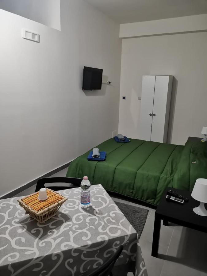 Bed&Fly Near Airport Fontanarossa Bagno Privato In Camera CTA Exterior photo